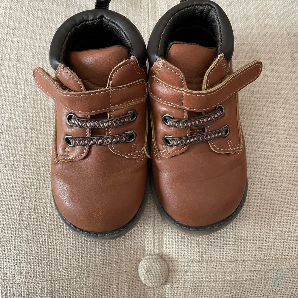Garanimals-Boys Brown Boots  size 6